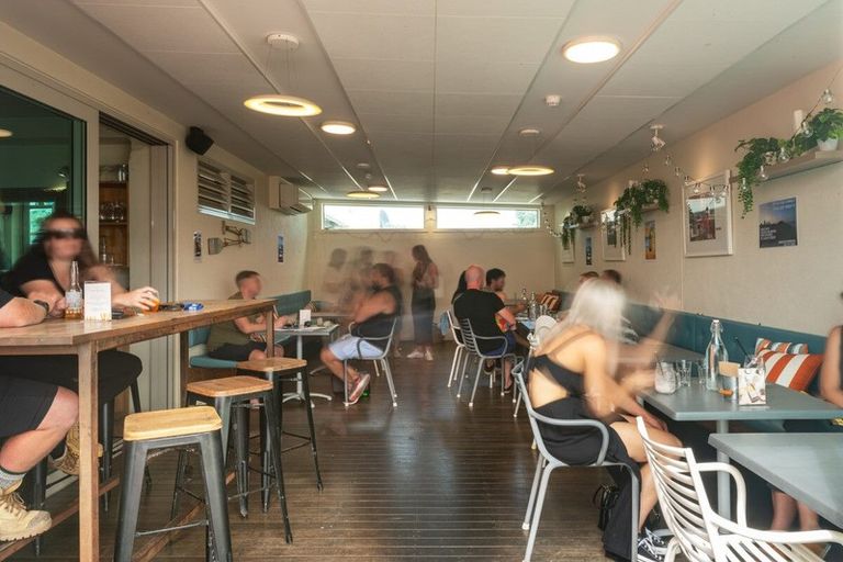 Photo of property in 5/154 Marine Parade, Mount Maunganui, 3116