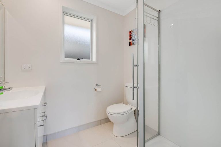 Photo of property in 17 Trevally Place, Snells Beach, 0920