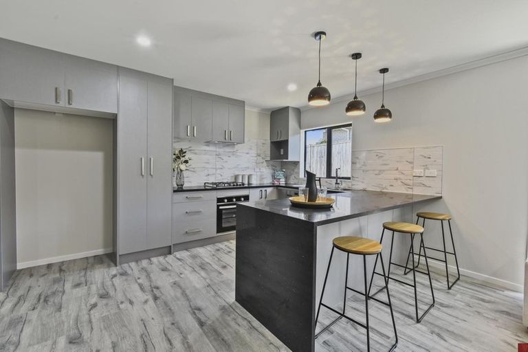 Photo of property in 22 Balmore Crescent, Pokeno, 2402