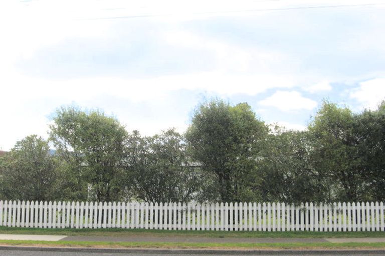 Photo of property in 206 Ocean Road, Whangamata, 3620