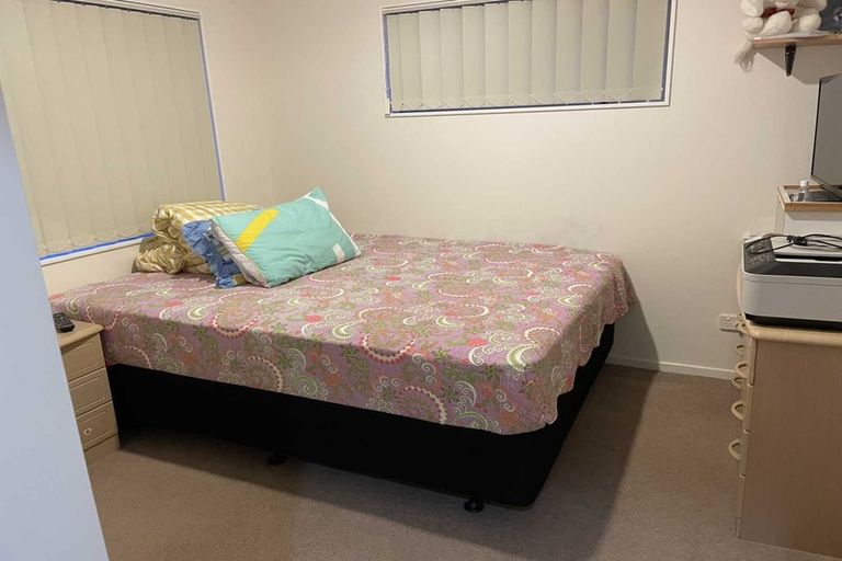 Photo of property in 2 Cathcart Close, Pukekohe, 2120