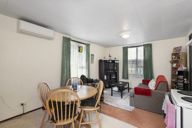 Photo of property in 37 Mcinnes Road, Weymouth, Auckland, 2103