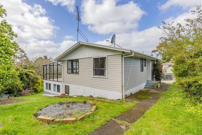 Photo of property in 35 Nile Road, Kelston, Auckland, 0602