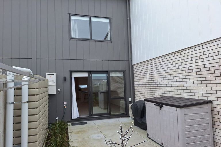 Photo of property in 8 Katikati Drive, Manurewa, Auckland, 2102