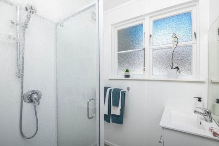 Photo of property in 18 Kipling Street, Johnsonville, Wellington, 6037