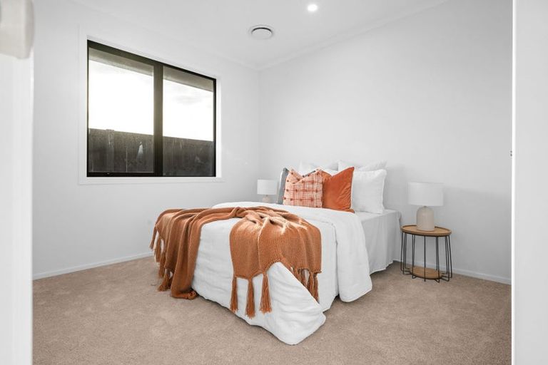 Photo of property in 39 Overton Street, Rototuna North, 3210