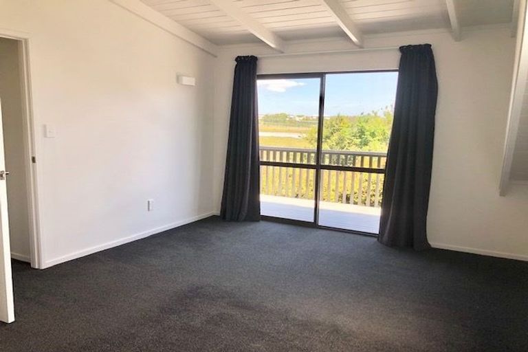 Photo of property in 2/5 Francis Street, Hauraki, Auckland, 0622