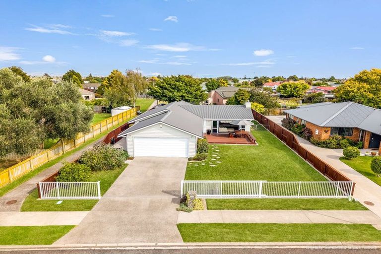 Photo of property in 50 Benner Drive, Ngatea, 3503