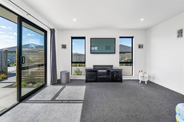 Photo of property in 52 Jean Archie Drive, Rolleston, 7614