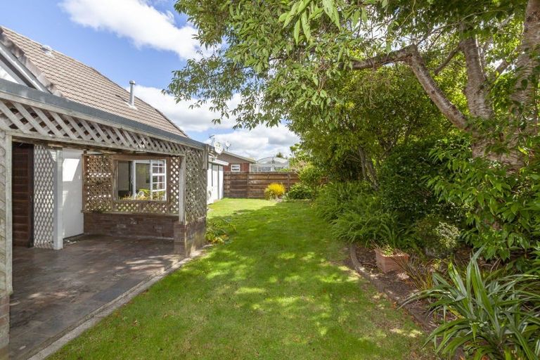 Photo of property in 34 Awanui Drive, Waikanae, 5036