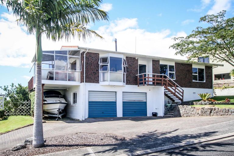 Photo of property in 61 Te Haumi Drive, Paihia, 0200