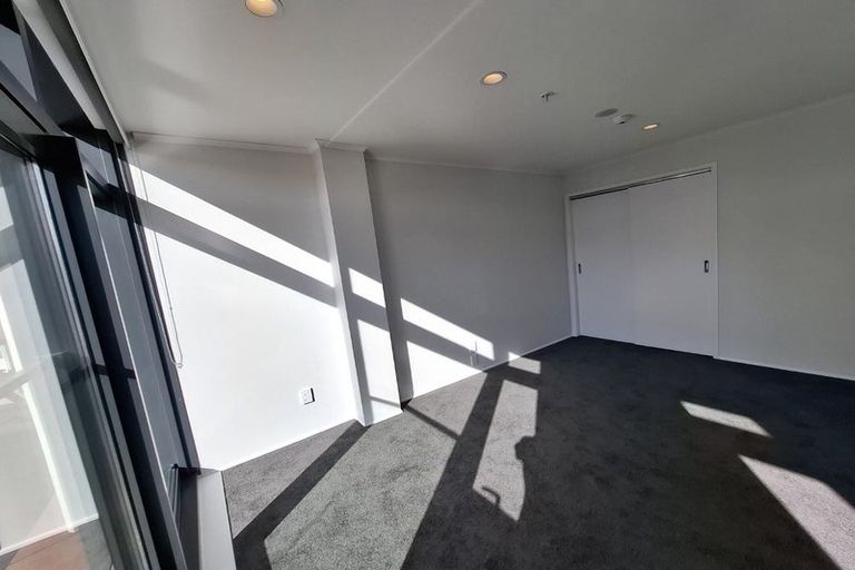 Photo of property in 13e/30 Westward Ho, Glen Eden, Auckland, 0602