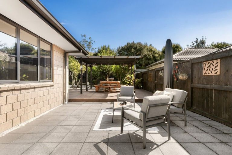 Photo of property in 274 Lakes Boulevard, Pyes Pa, Tauranga, 3112