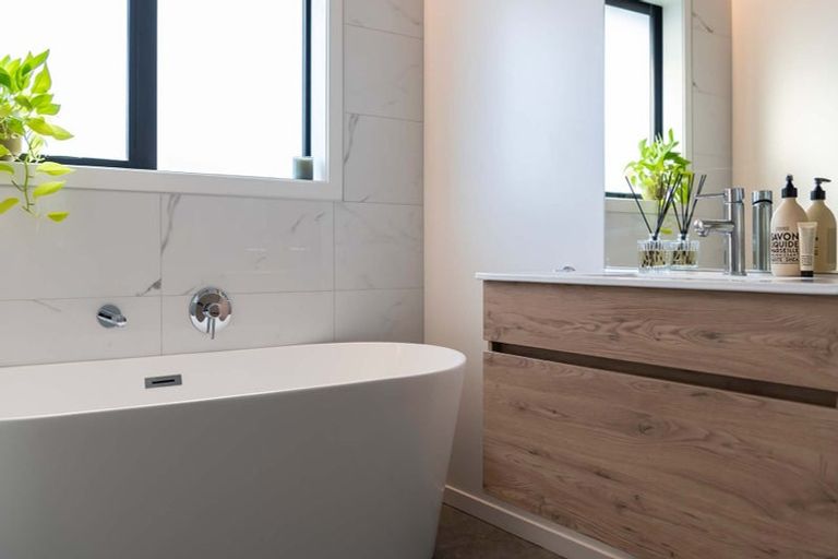 Photo of property in 36 Vintry Drive, Huapai, 0810