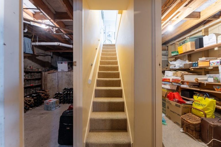 Photo of property in 16 Leven Street, Roslyn, Dunedin, 9010