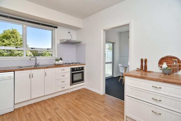 Photo of property in 119 Centaurus Road, Huntsbury, Christchurch, 8022