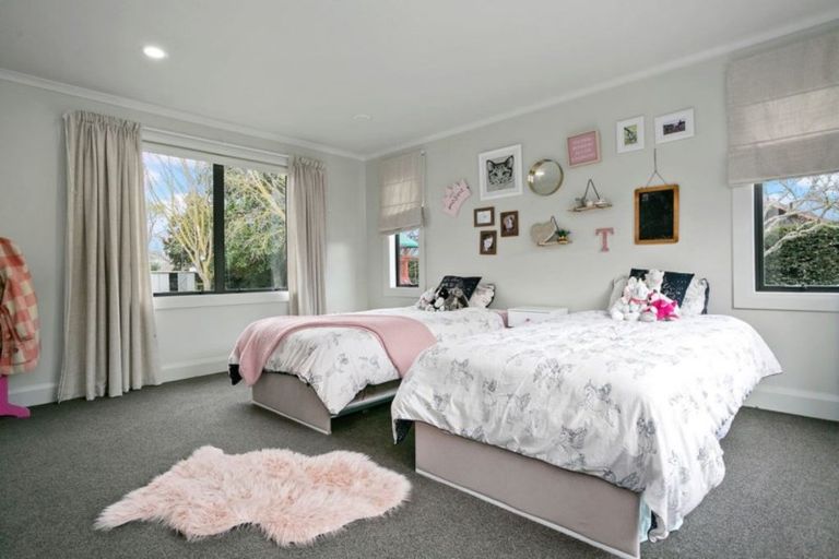 Photo of property in 24 Cowley Drive, Leamington, Cambridge, 3432