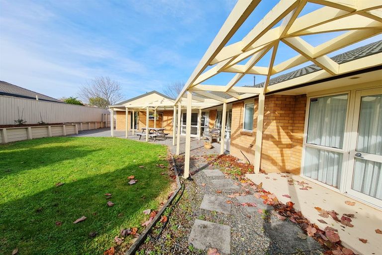 Photo of property in 17 Bramley Drive, Rototuna, Hamilton, 3210