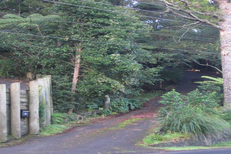 Photo of property in 30 Victory Road, Laingholm, Auckland, 0604