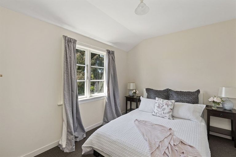 Photo of property in 212 Weston Road, St Albans, Christchurch, 8052