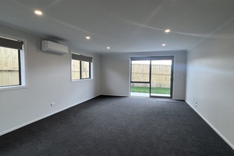 Photo of property in 35 Waruhia Crescent, Rototuna North, 3281