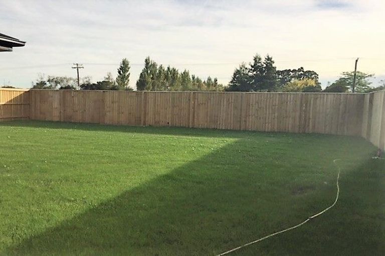 Photo of property in 21 Minerva Crescent, Woodend, 7610