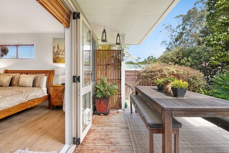 Photo of property in 19a Parakai Avenue, Parakai, 0830