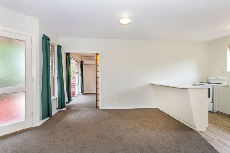 Photo of property in 23 Jenkins Avenue, Redwood, Christchurch, 8051