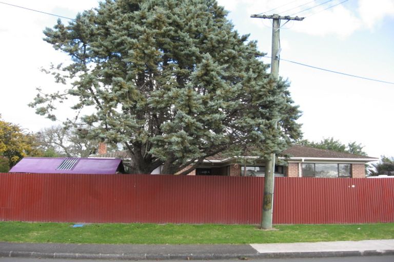 Photo of property in 7 Sutton Crescent, Papakura, 2110