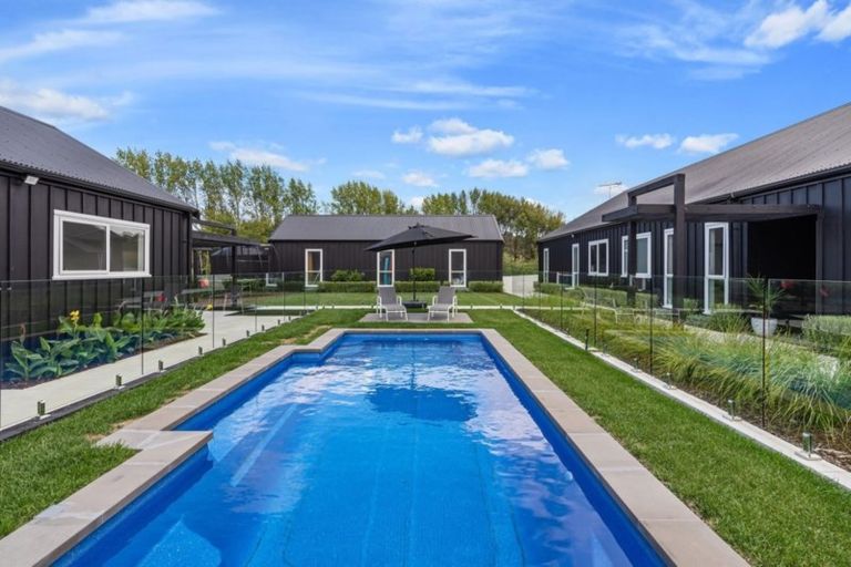 Photo of property in 10 Valley Road, Waitoki, Kaukapakapa, 0871