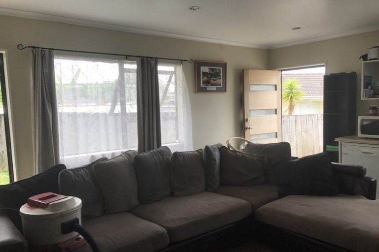 Photo of property in 19 Virgo Place, Glen Eden, Auckland, 0602