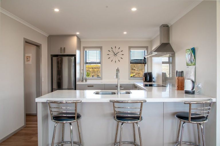 Photo of property in 1 Stella Way, Waikerikeri, Alexandra, 9391