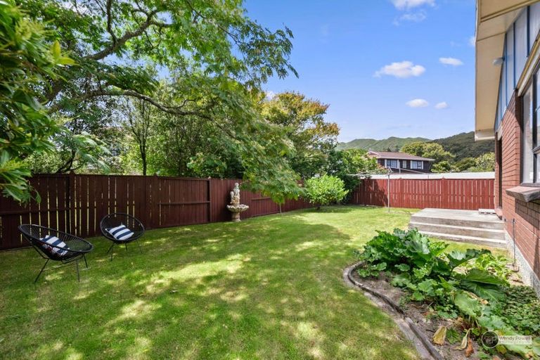 Photo of property in 34 Mcenroe Grove, Naenae, Lower Hutt, 5011