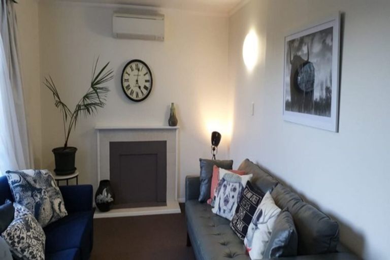 Photo of property in 3/1104 Heretaunga Street East, Parkvale, Hastings, 4122