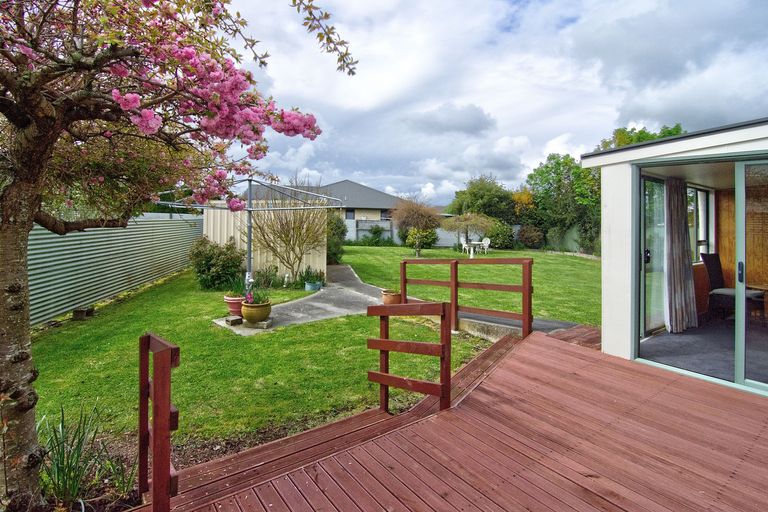 Photo of property in 228 High Street North, Carterton, 5713