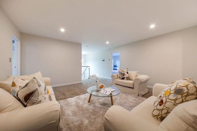 Photo of property in 5 Timmer Road, Flat Bush, Auckland, 2019