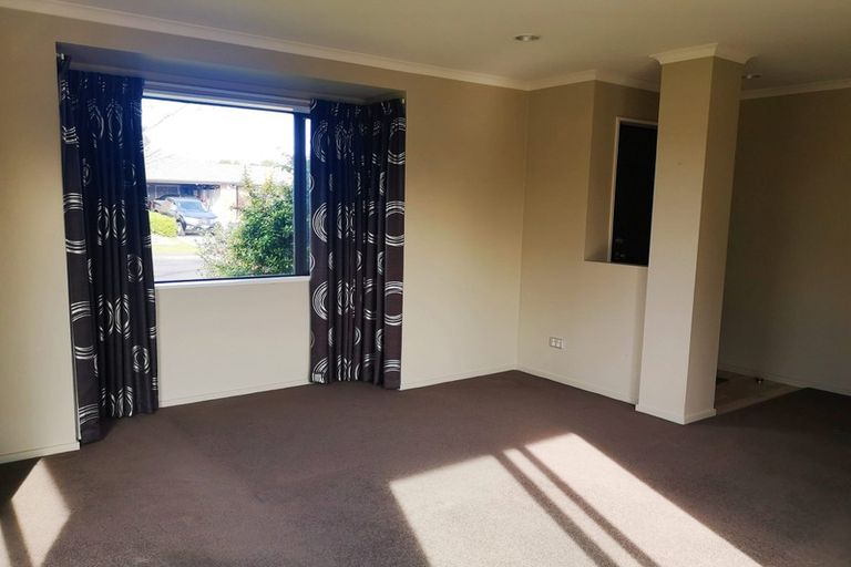 Photo of property in 12 Wimbledon Close, Nawton, Hamilton, 3200