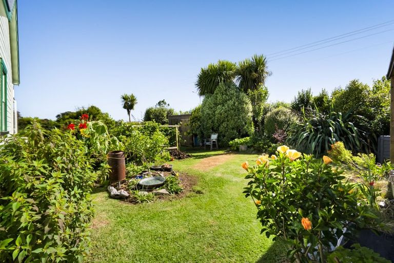 Photo of property in 1 Mahuru Lane, Okato, 4335