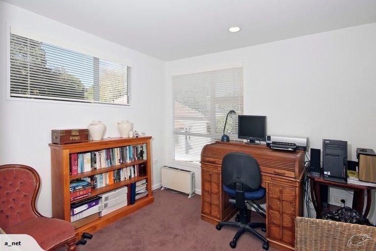 Photo of property in 94b Onslow Road, Khandallah, Wellington, 6035