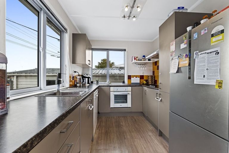 Photo of property in 1/324 Carrington Street, Vogeltown, New Plymouth, 4310