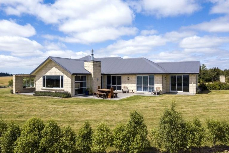 Photo of property in 1153 Rolling Ridges Road, Levels Valley, Timaru, 7975