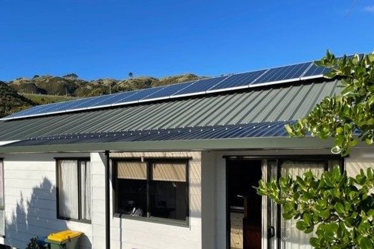 Photo of property in 8 Ribbonwood Terrace, Ranui, Porirua, 5024