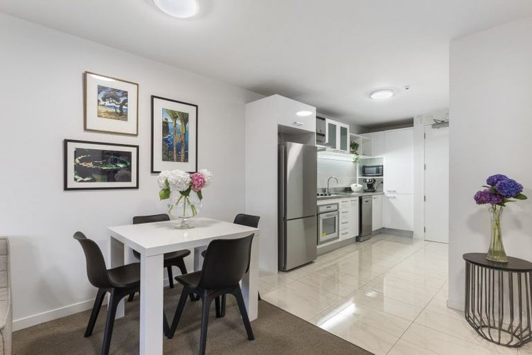 Photo of property in 19b Garnet Road, Westmere, Auckland, 1022