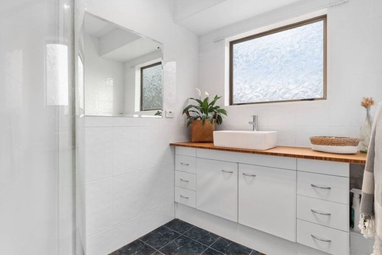 Photo of property in 2/100 Ranch Road, Mount Maunganui, 3116