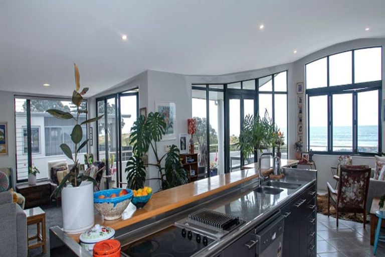 Photo of property in 1/203 Marine Parade, Mount Maunganui, 3116