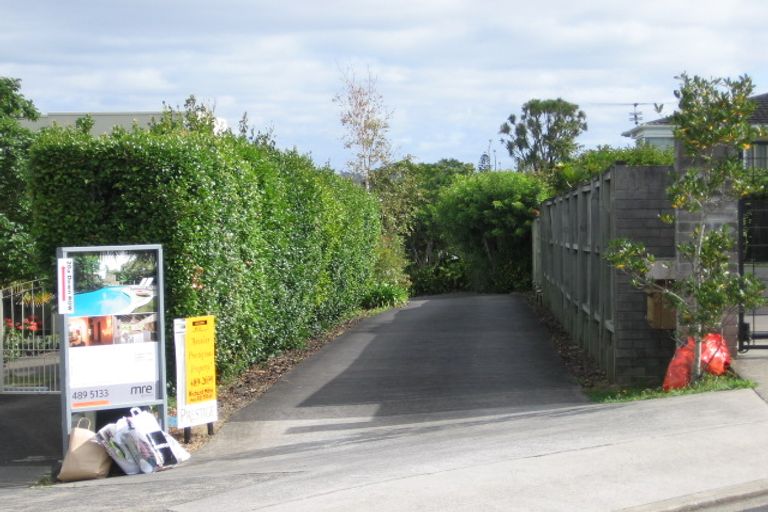 Photo of property in 1/24 Marama Street, Castor Bay, Auckland, 0620