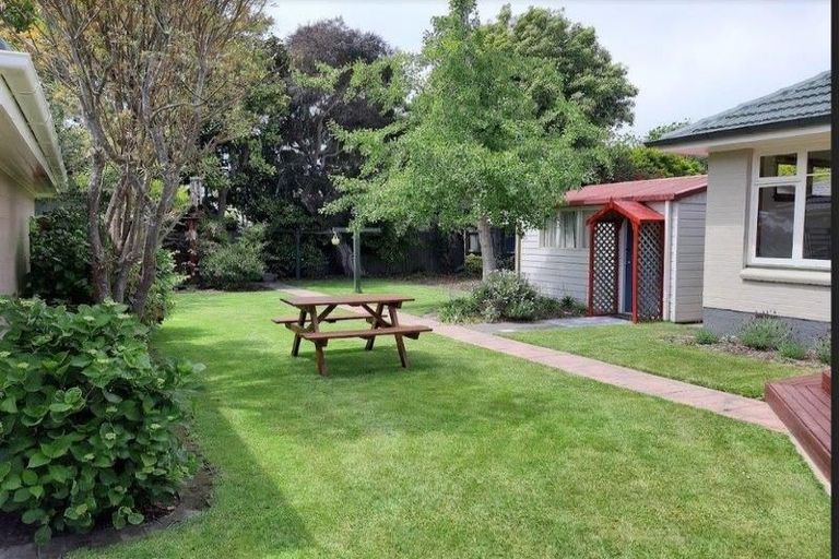 Photo of property in 10 Hawford Road, Opawa, Christchurch, 8023