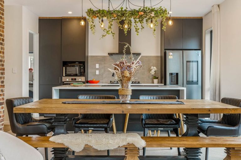 Photo of property in 7 Balthazar Road, Kumeu, 0810