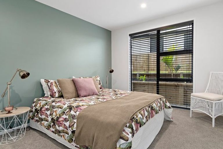 Photo of property in 22 Ridge Drive, Omokoroa, 3114