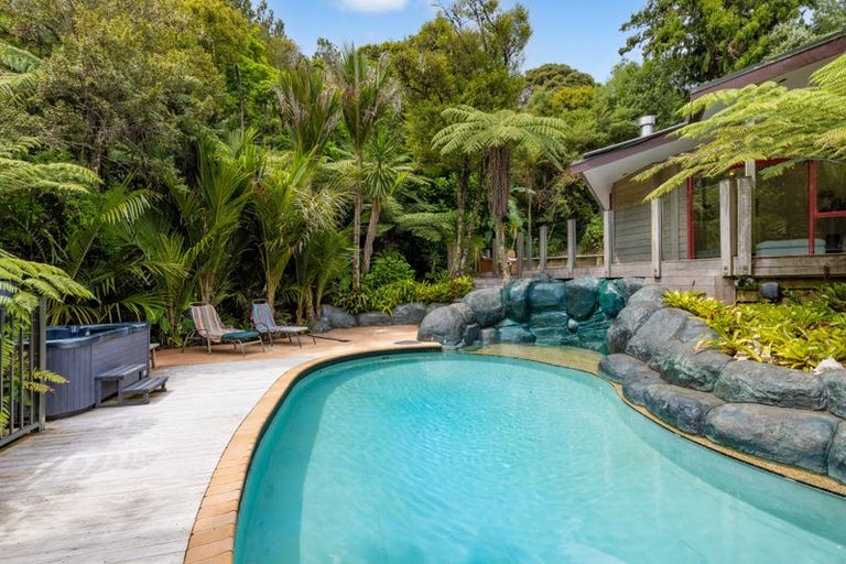 Photo of property in 54 Waiwhiu Road, Dome Valley, Warkworth, 0981